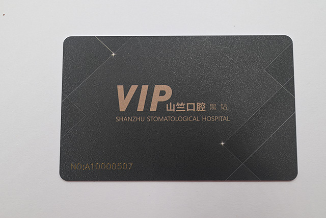 會員PVC卡制作比紙品印刷更復(fù)雜，工序更多